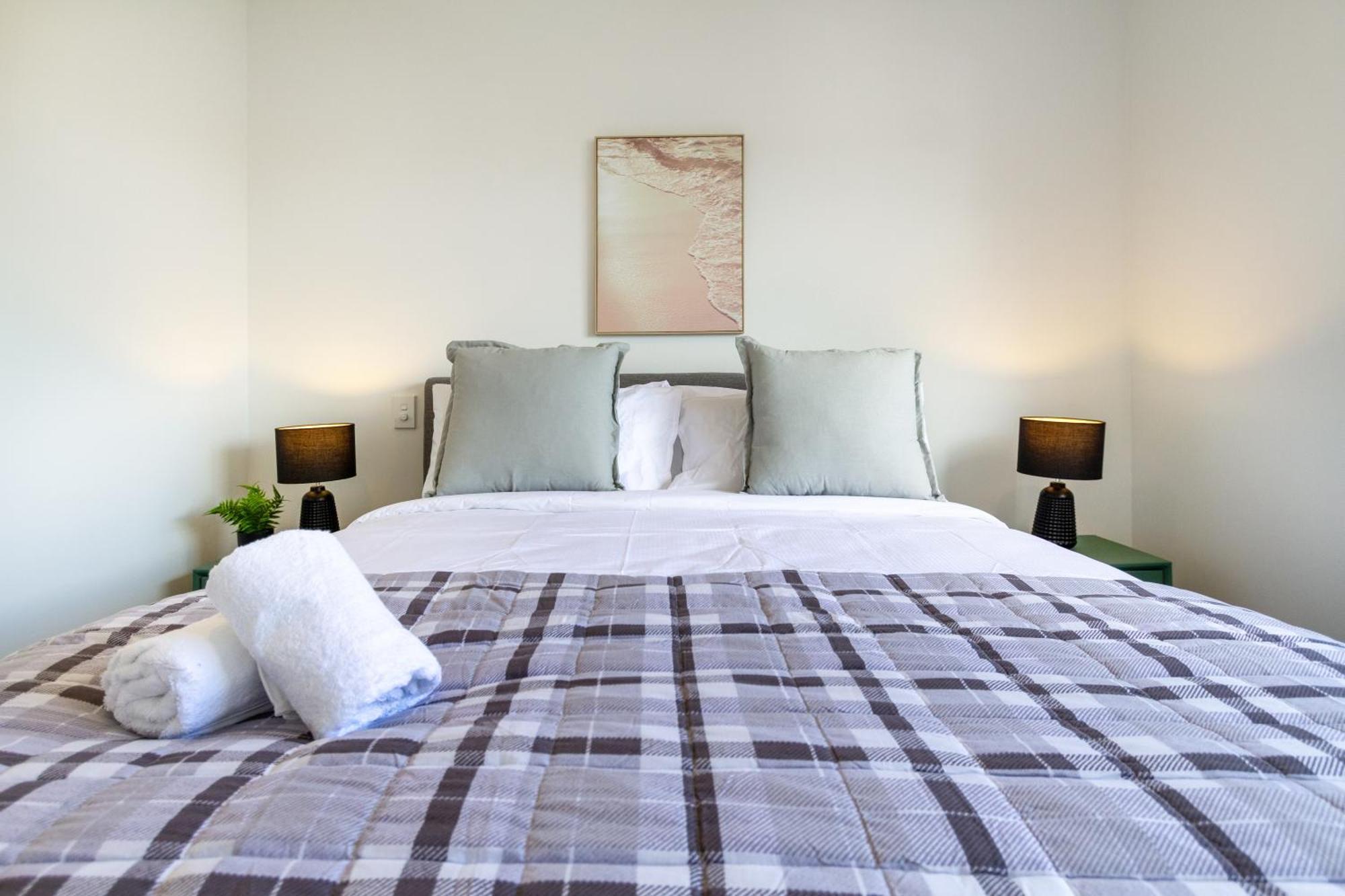 오클랜드 Conveniently Located 2Br Townhouse In West Akl 아파트 외부 사진